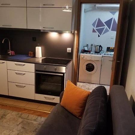 Cozy&Comfy Apartment In The Center Of Prishtina Пристина Екстериор снимка
