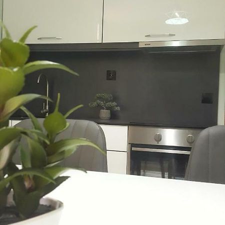 Cozy&Comfy Apartment In The Center Of Prishtina Пристина Екстериор снимка